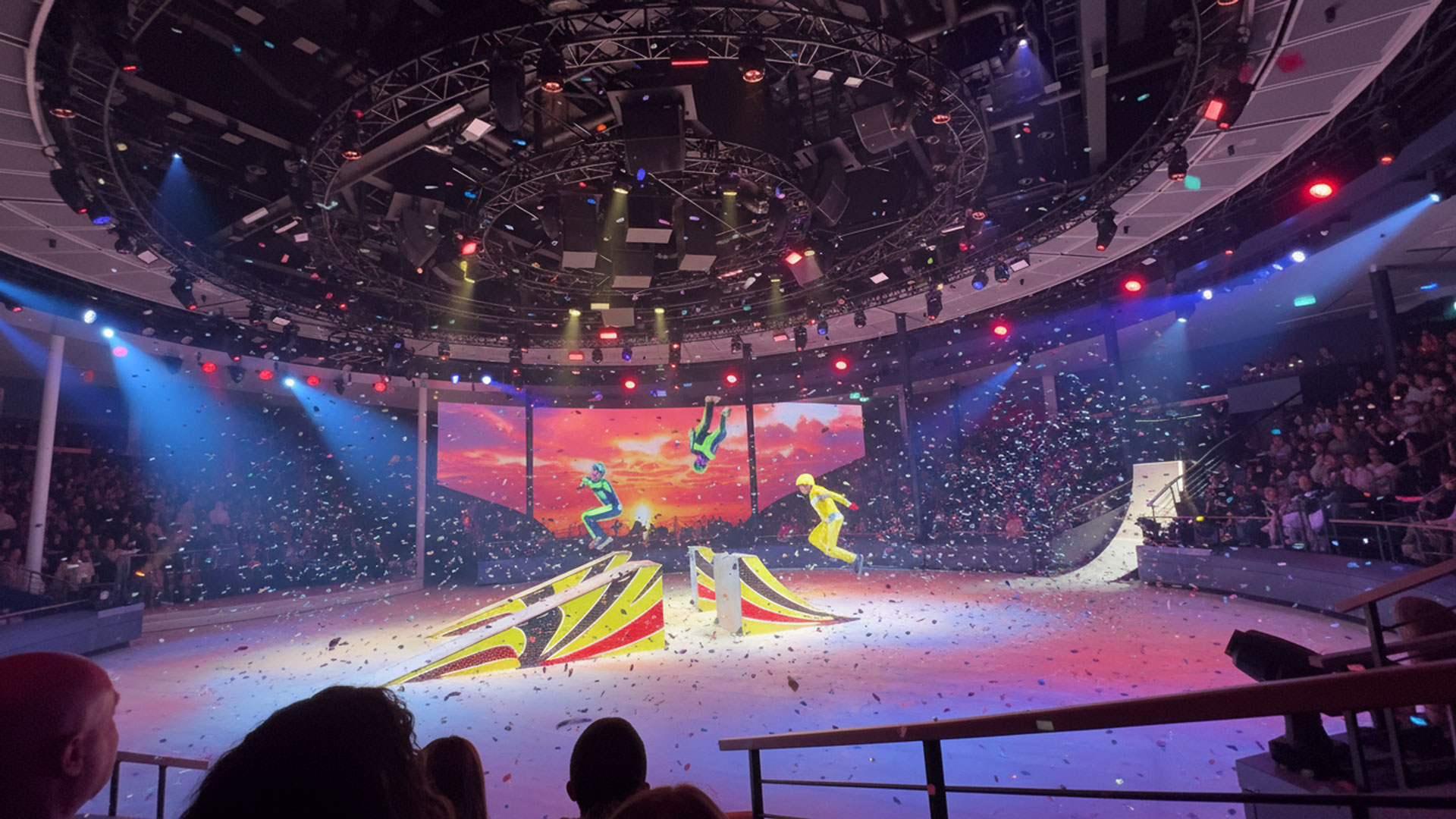SOL Ice Show on Star of the Seas